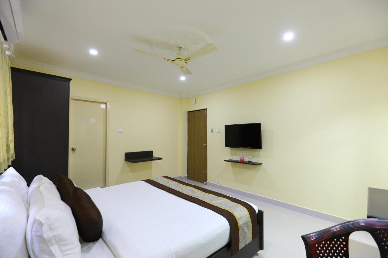 Saibala Transit Hotel Chennai Exterior foto